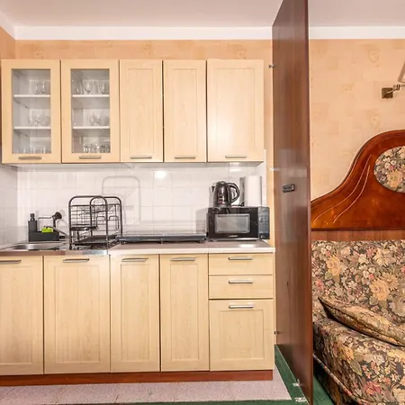206 Apartament